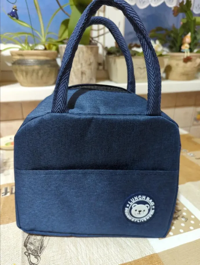 ⁦Sac Isotherme en Tissu Oxford - Gardez Vos Repas au Frais⁩ - الصورة ⁦4⁩