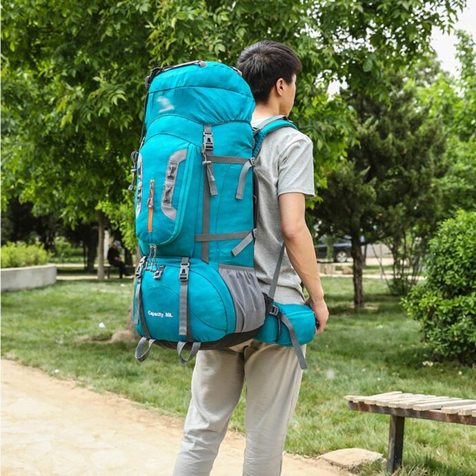 ⁦Sac à Dos de Randonnée 80L - Nylon Résistant, Étanche, Bretelles Ergonomiques⁩ - الصورة ⁦3⁩
