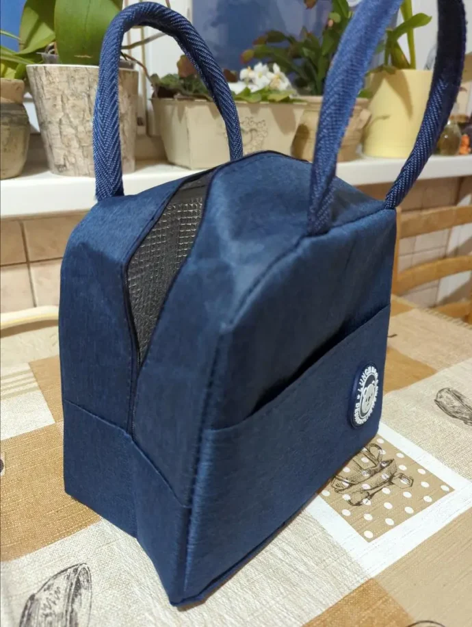 ⁦Sac Isotherme en Tissu Oxford - Gardez Vos Repas au Frais⁩ - الصورة ⁦3⁩