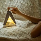 ⁦Lampe de Table Tente Bluetooth avec Haut-Parleur Intégré⁩ - الصورة ⁦2⁩