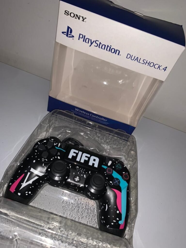 Manette PS4 Sans Fil - Précision, Confort et Design LED