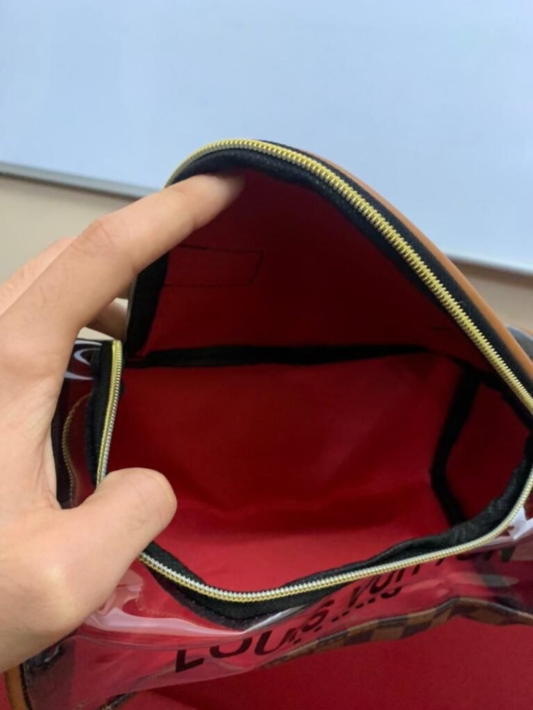 Pochette Cosmétiques Unisexe  – Élégance & Praticité