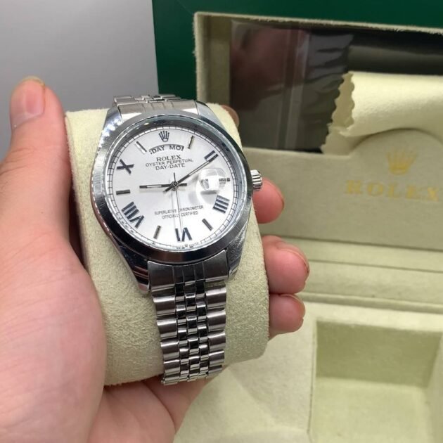 Montre Rolex + Boîte – Luxe et Prestige Intemporel