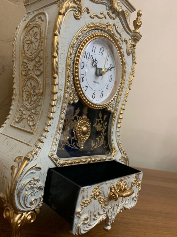 ⁦Horloge de Bureau Européenne - Silencieuse avec Carillons Musicals⁩ - الصورة ⁦4⁩