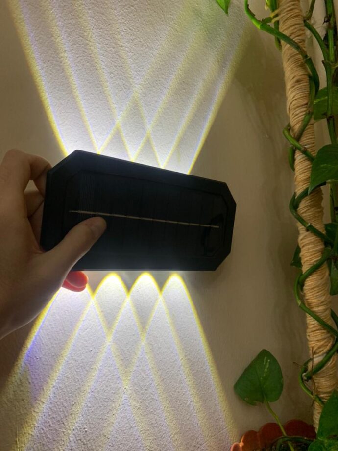 ⁦Lampe Solaire Murale à LED 8 LED avec Capteur de Mouvement (Lot de 2)⁩ - الصورة ⁦2⁩