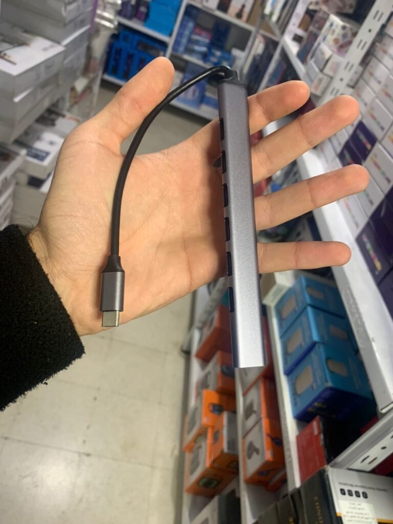 Hub USB 7-en-1 en Aluminium