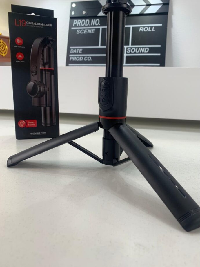 ⁦Perche Selfie 3en1 avec Stabilisateur et Télécommande Bluetooth⁩ - الصورة ⁦7⁩