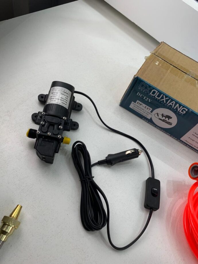 ⁦: Nettoyeur Haute Pression 130 PSI – Kit de Lavage Portable 12V pour Voiture⁩ - الصورة ⁦4⁩