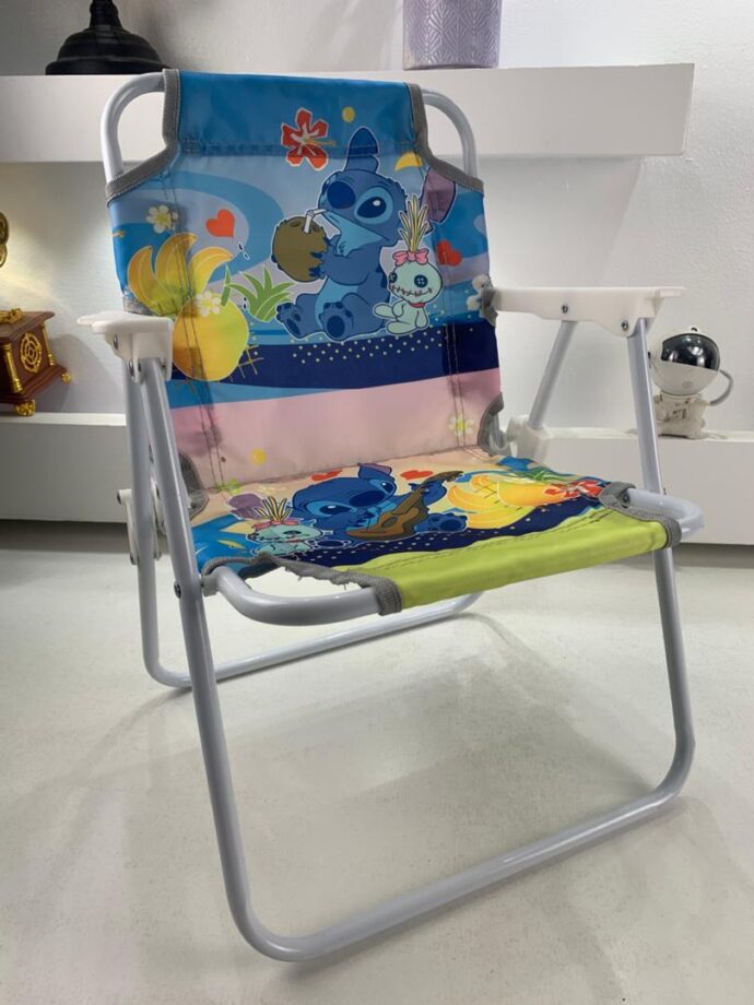 ⁦Chaise Enfant Pliable avec Motifs Stitch & Kuromi – Confort et Sécurité⁩ - الصورة ⁦8⁩