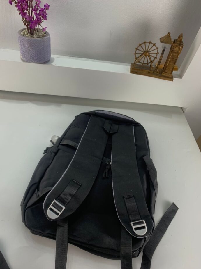 ⁦Sac à Dos Scolaire Décontracté XHD en Nylon – Noir⁩ - الصورة ⁦8⁩