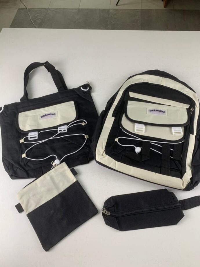 ⁦Ensemble sac à dos Kawaii GUORANCHAO  4 pièces pour adolescents – Noir⁩ - الصورة ⁦3⁩