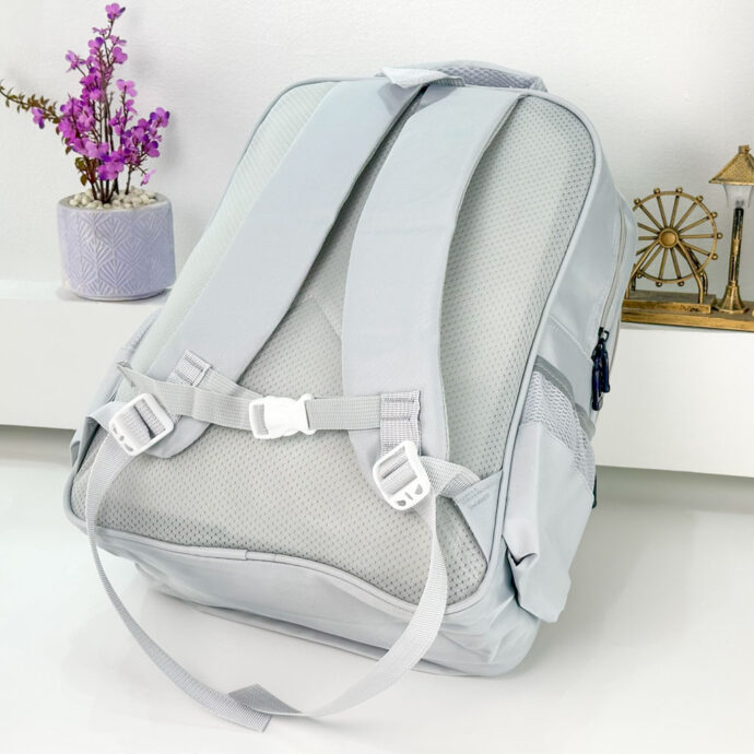 ⁦Sac à Dos Enfant avec Trousse – Gris⁩ - الصورة ⁦4⁩