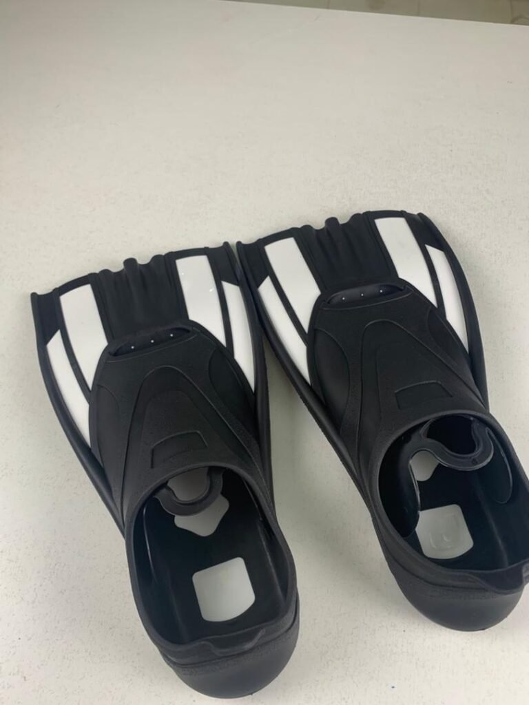 Palmes de Natation Courtes Antidérapantes – Confortables & Légères pour Plongée et Piscine