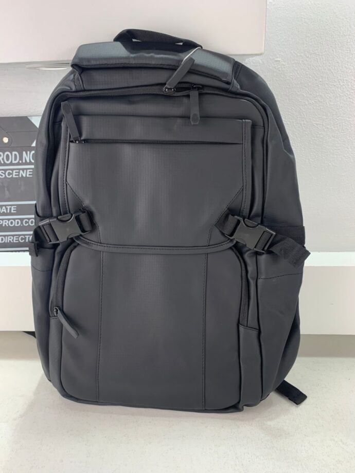 ⁦Sac à dos organisé noir 15,6" – Style moderne, rangement optimisé⁩ - الصورة ⁦7⁩