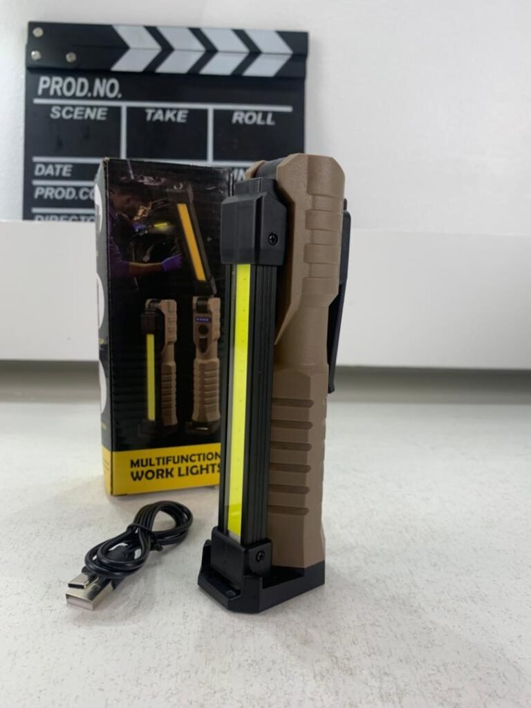 Lampe LED Multifonction Portable 180° – Puissance élevée et IP65