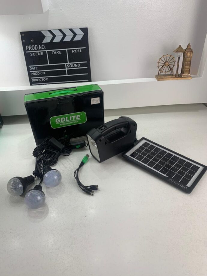 ⁦Système d’Éclairage Solaire Portable pour Camping et Aventures⁩ - الصورة ⁦4⁩