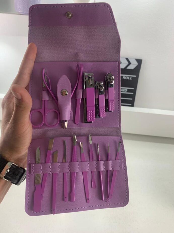 ⁦Kit coupe-ongles professionnel 16 en 1 en acier inoxydable – Kit de soins des ongles⁩ - الصورة ⁦7⁩