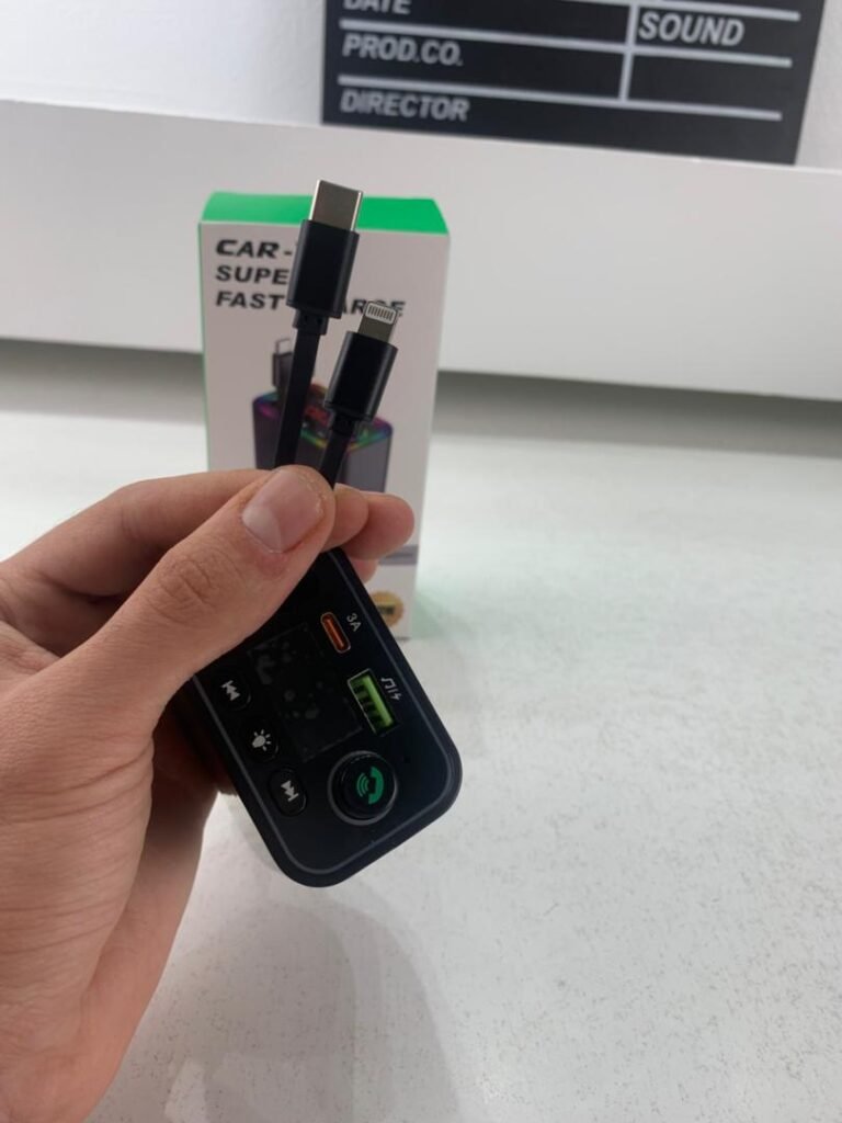Transmission FM Bluetooth 5.3 3-en-1 – Charge et Audio Sans Fils