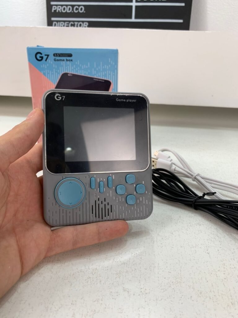 Mini Console Retro Portable – Plus de 650 jeux classiques