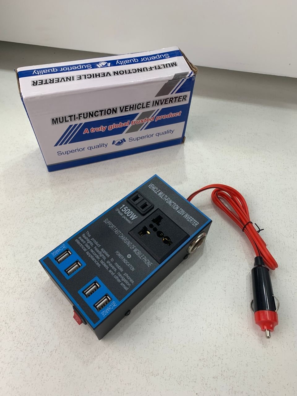 Convertisseur secteur voiture 1500W 4 ports USB - الصورة 7