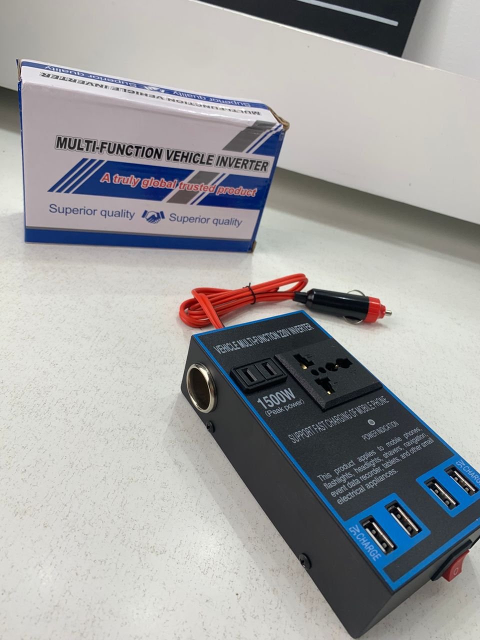 Convertisseur secteur voiture 1500W 4 ports USB - الصورة 8