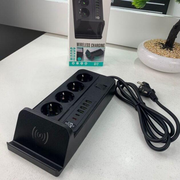 Multiprise 3000W 4 Prises, 4 Ports USB, 2 Ports Type-C avec Charge Sans Fil