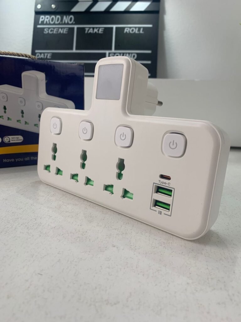 Multiprise électrique universelle 3 ports + 3 ports USB + Type-C