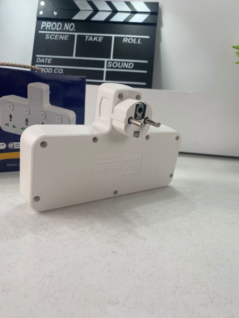 Multiprise électrique universelle 3 ports + 3 ports USB + Type-C