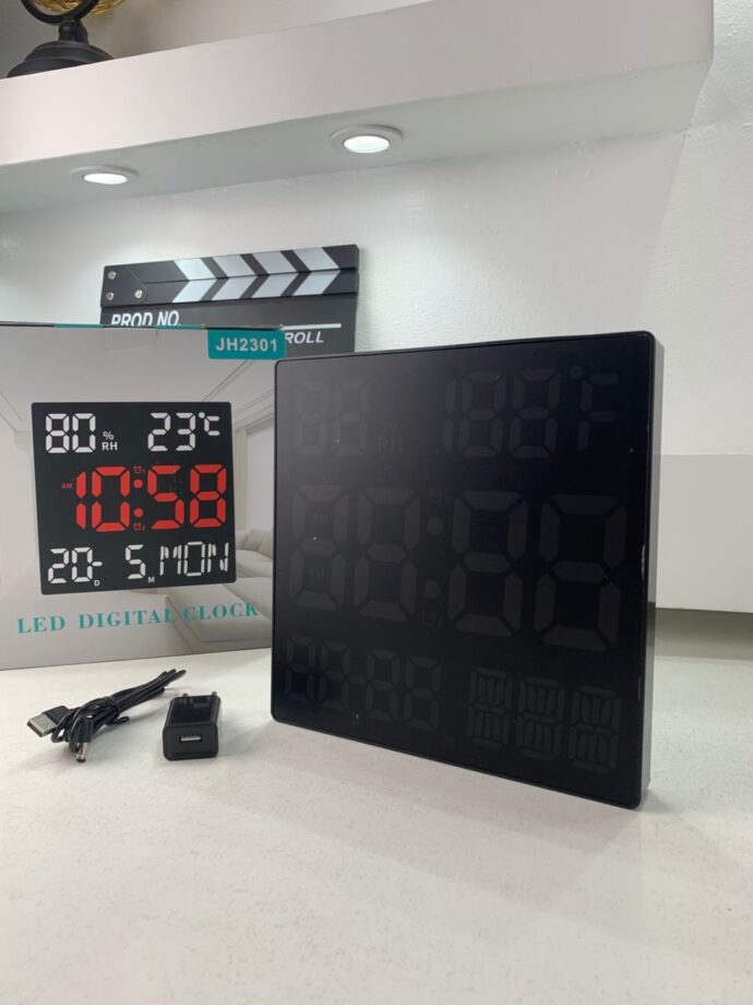 ⁦Réveil LED intelligent multi-fonctions horloge murale numérique⁩ - الصورة ⁦6⁩