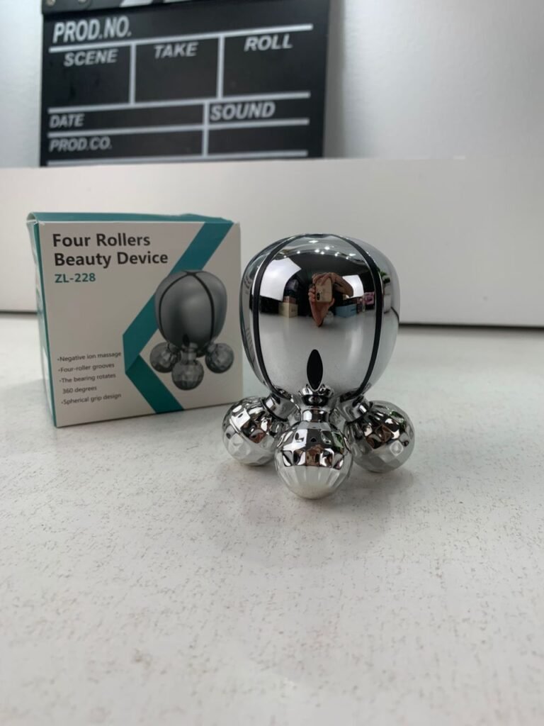 Appareil massant à rouleaux pour visage et corps