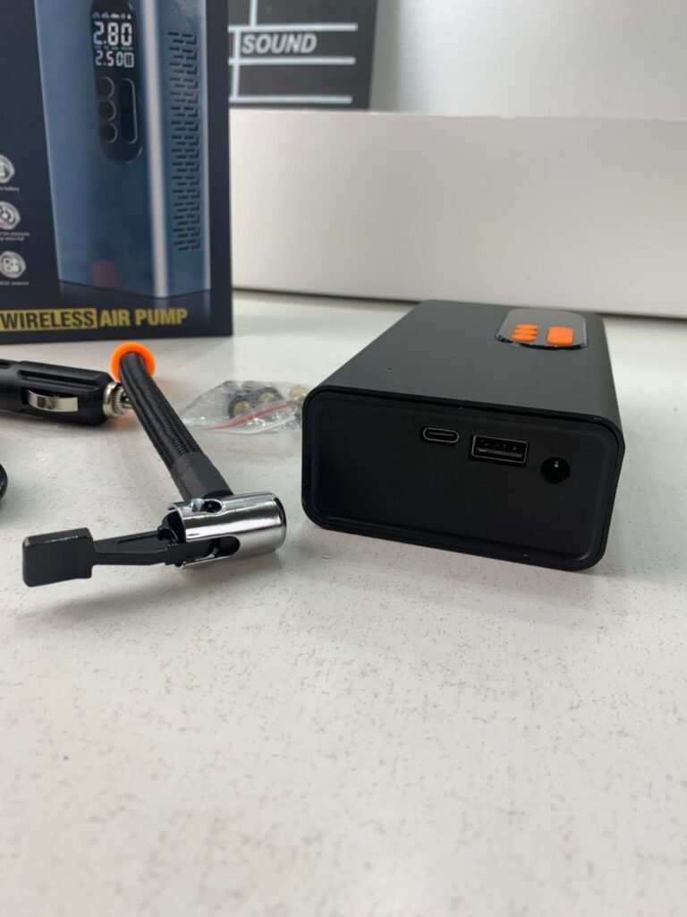 Compresseur d’air portable 12V Rechargeable avec Lampe LED