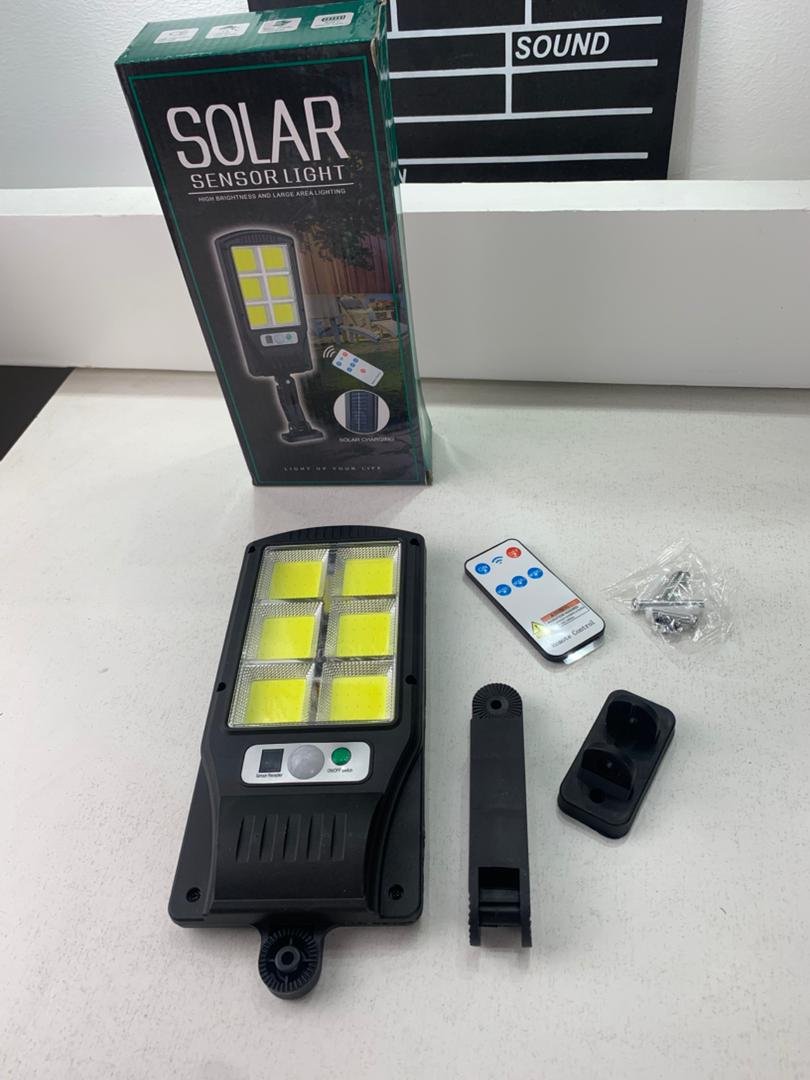 Lampadaires solaires à LED d’extérieur avec détecteur de mouvements - الصورة 4