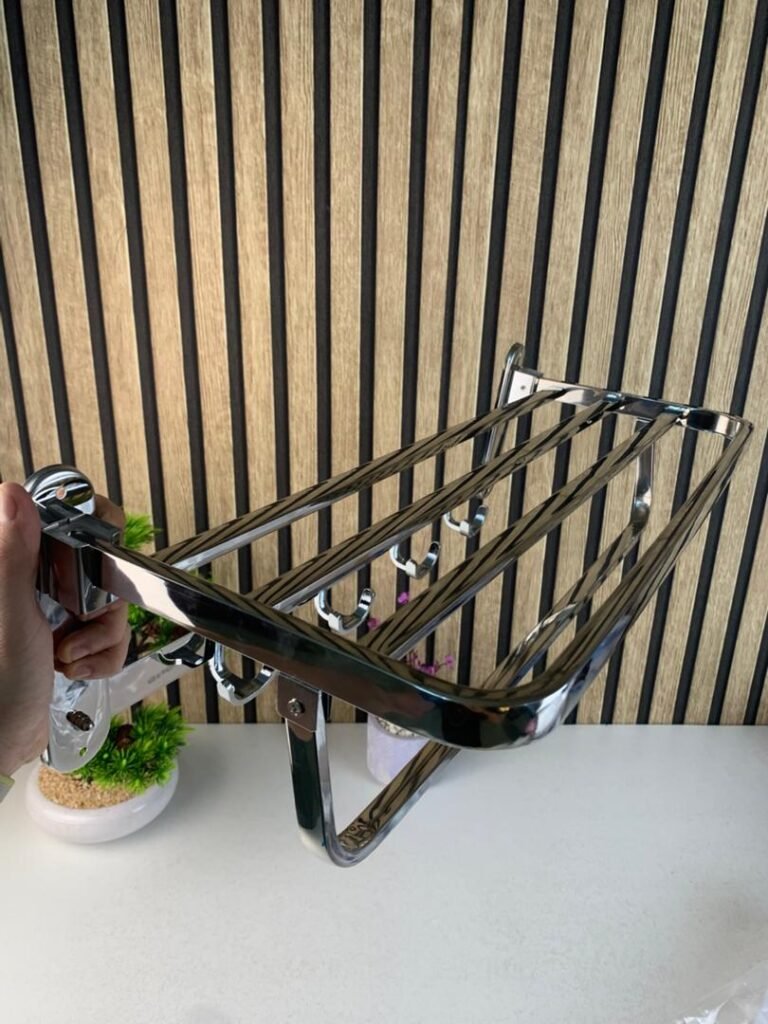 Porte-Serviettes Mural Pliable en Acier Inoxydable GM – Élégance et Organisation