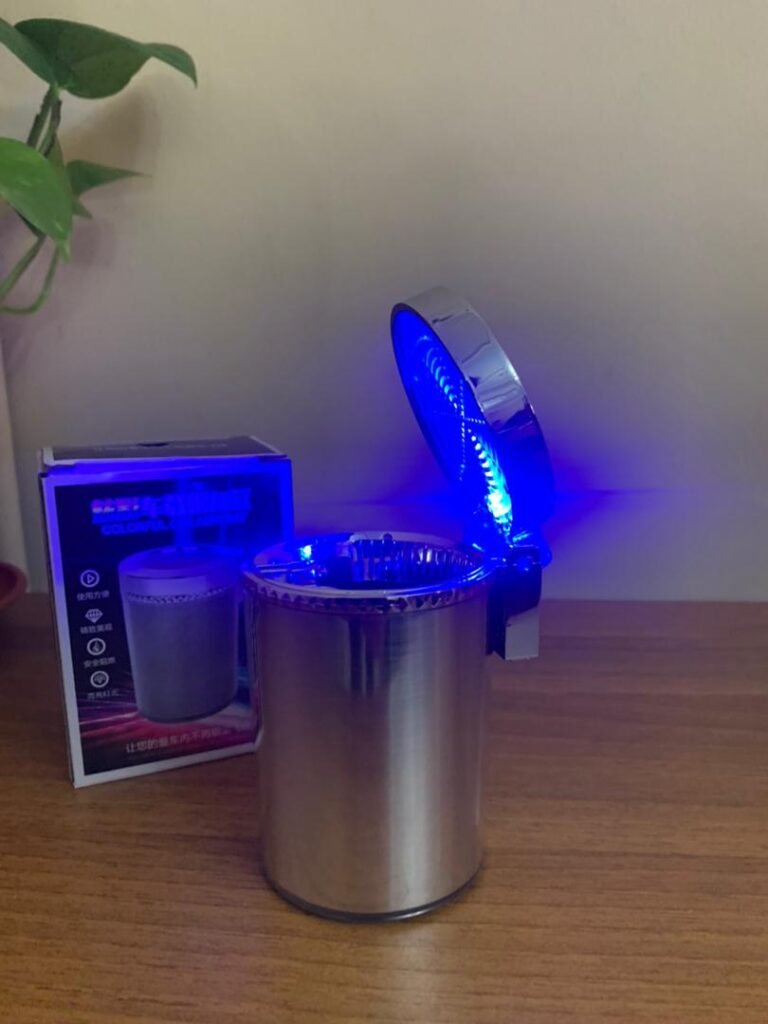 Cendrier LED Portable avec Couvercle Anti-Odeur – Fini les Mauvaises Odeurs dans la Voiture