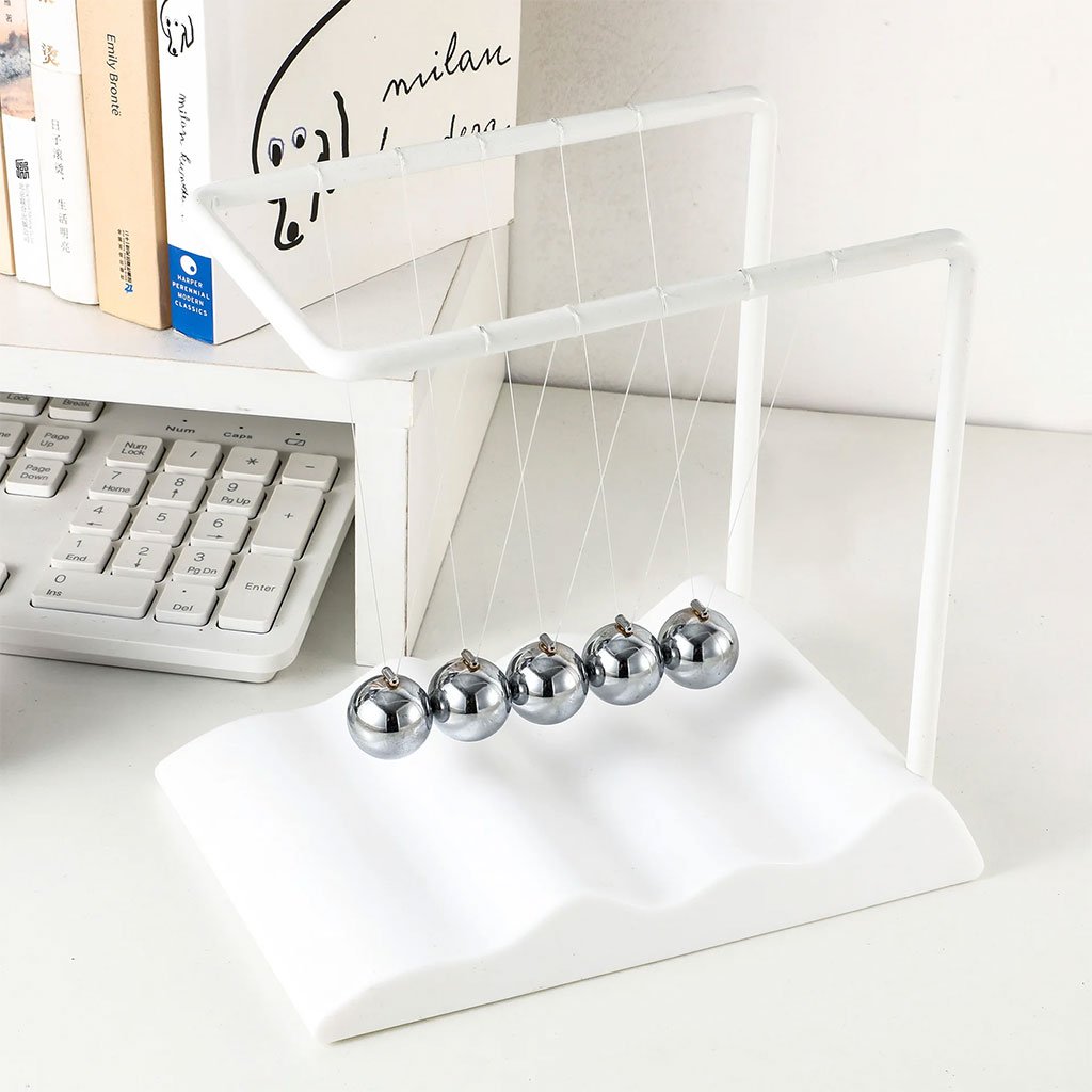 Pendule Newton Balls d’équilibre – Décoration scientifique et élégante - الصورة 3