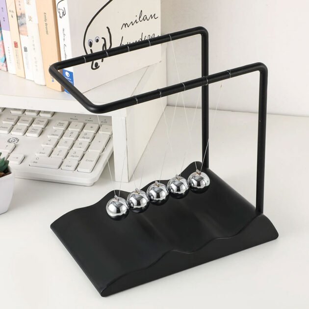 Pendule Newton Balls d’équilibre – Décoration scientifique et élégante