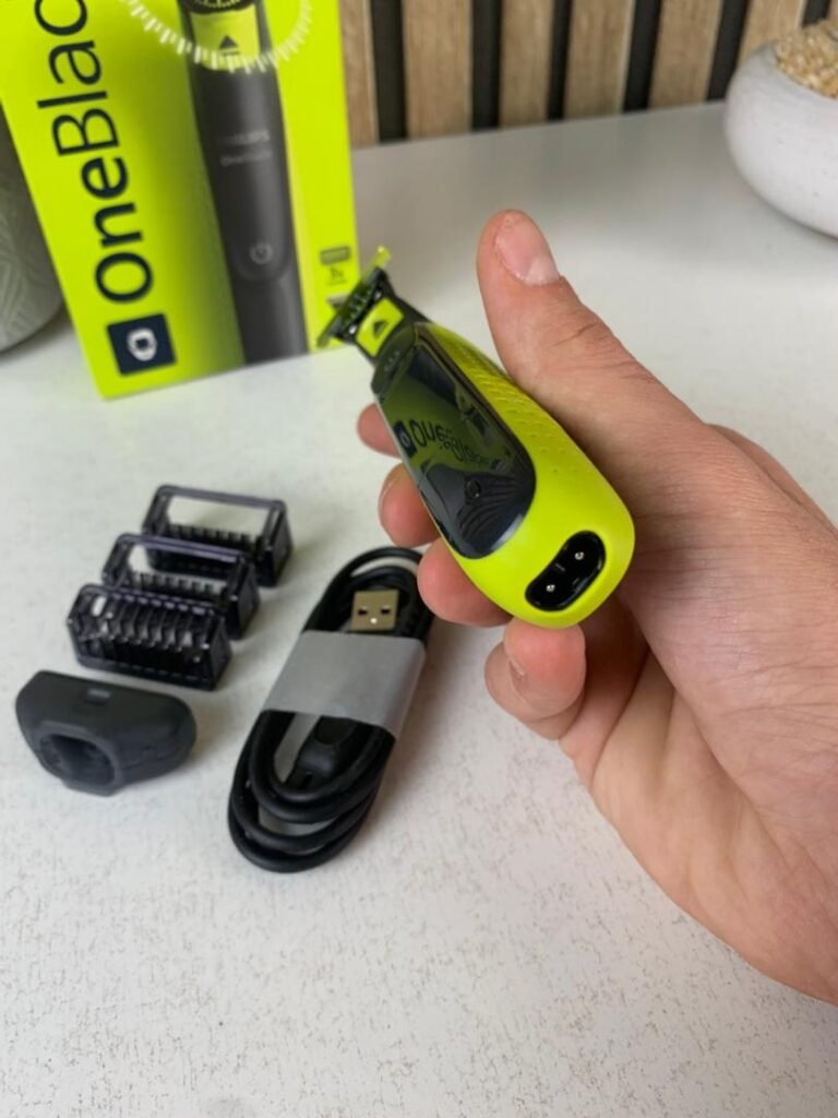 Philips OneBlade QP2427/23 – Précision et confort à chaque passage