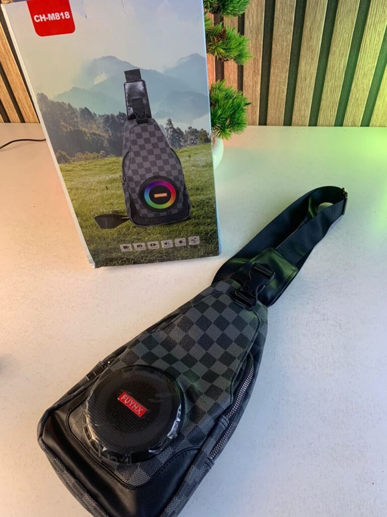 Sac à Bandoulière avec Haut-Parleur Bluetooth RGB – Son Puissant & Style Urbain CH-M818