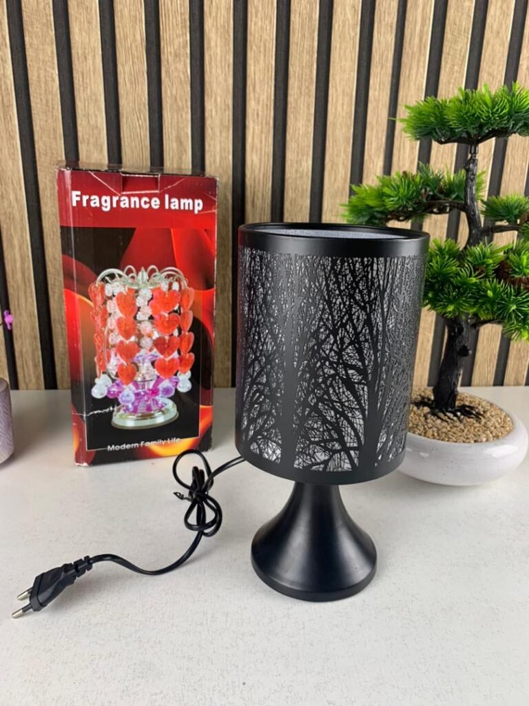 Lampe de Table Décorative GM1 – Design Élégant et Ambiance Apaisante