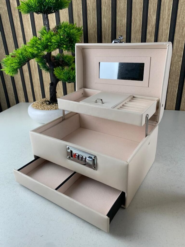 Boîte à Bijoux Multi-Compartiments avec Miroir et Serrure
