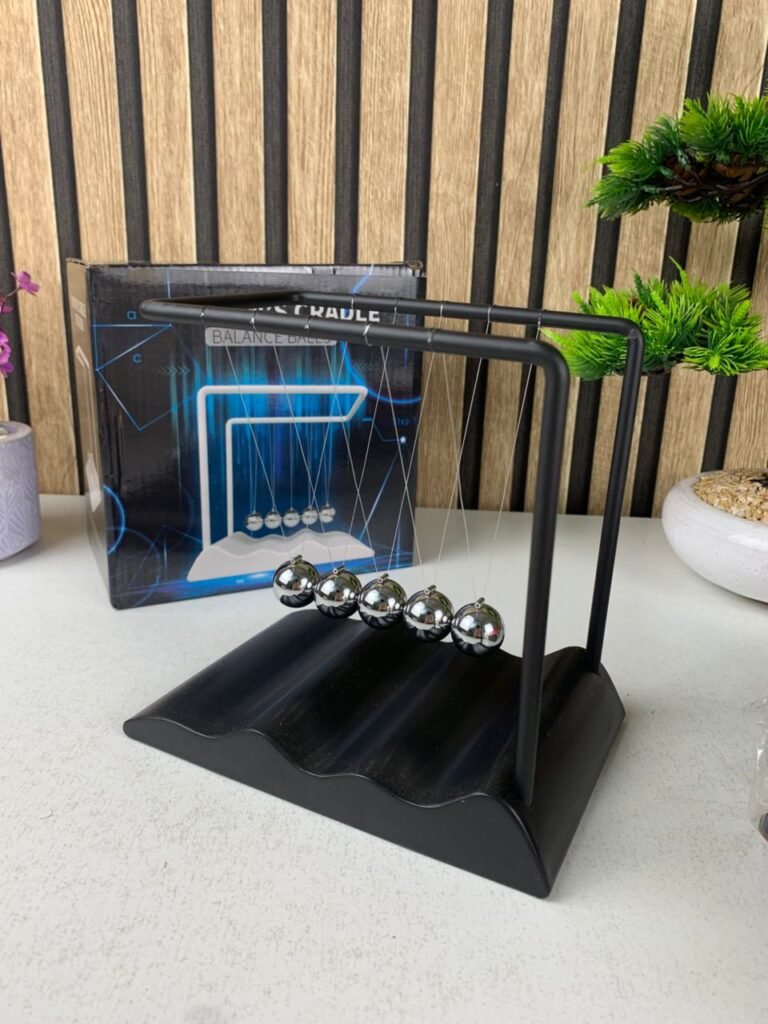 Pendule Newton Balls d’équilibre – Décoration scientifique et élégante