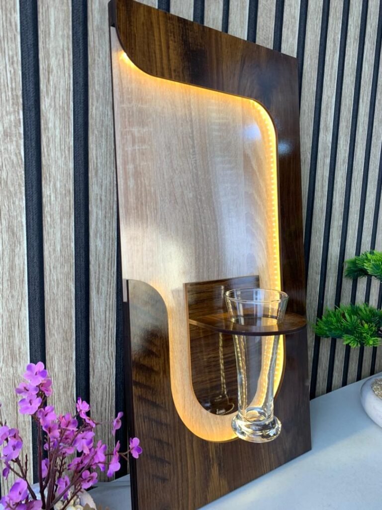 Panneau mural décoratif avec éclairage LED design moderne en bois V2 – L’élégance naturelle qui illumine vos murs