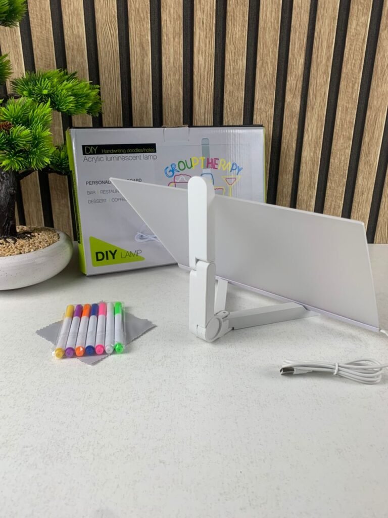 Tableau mémo LED avec stylo 7 couleurs et support LED lumineux avec stylo 7 couleurs et support