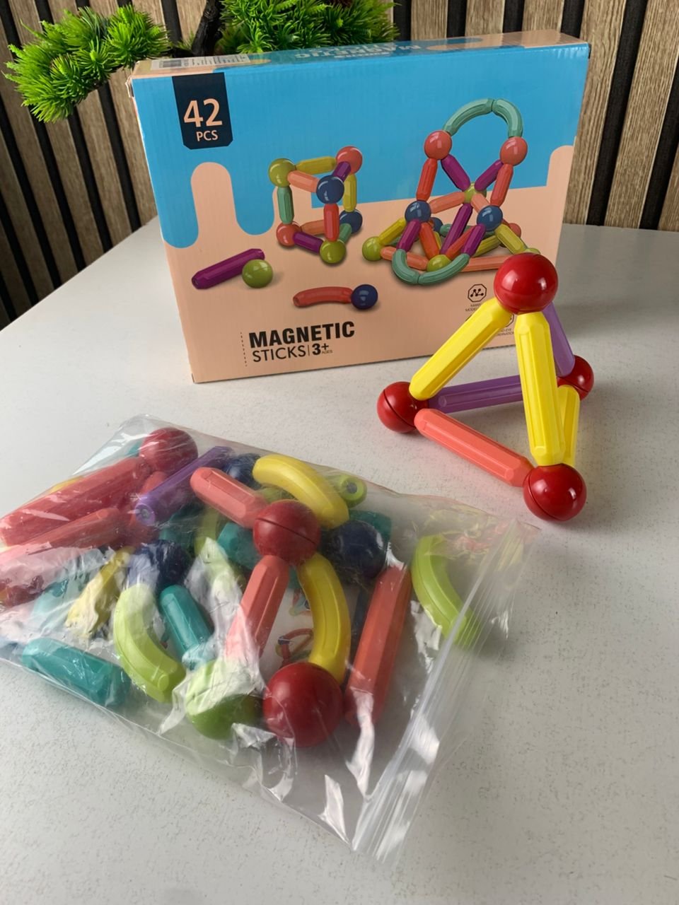 Blocs de Construction Magnétiques 42 pièces pour Enfants – Construire, apprendre et imaginer en s’amusant - الصورة 8