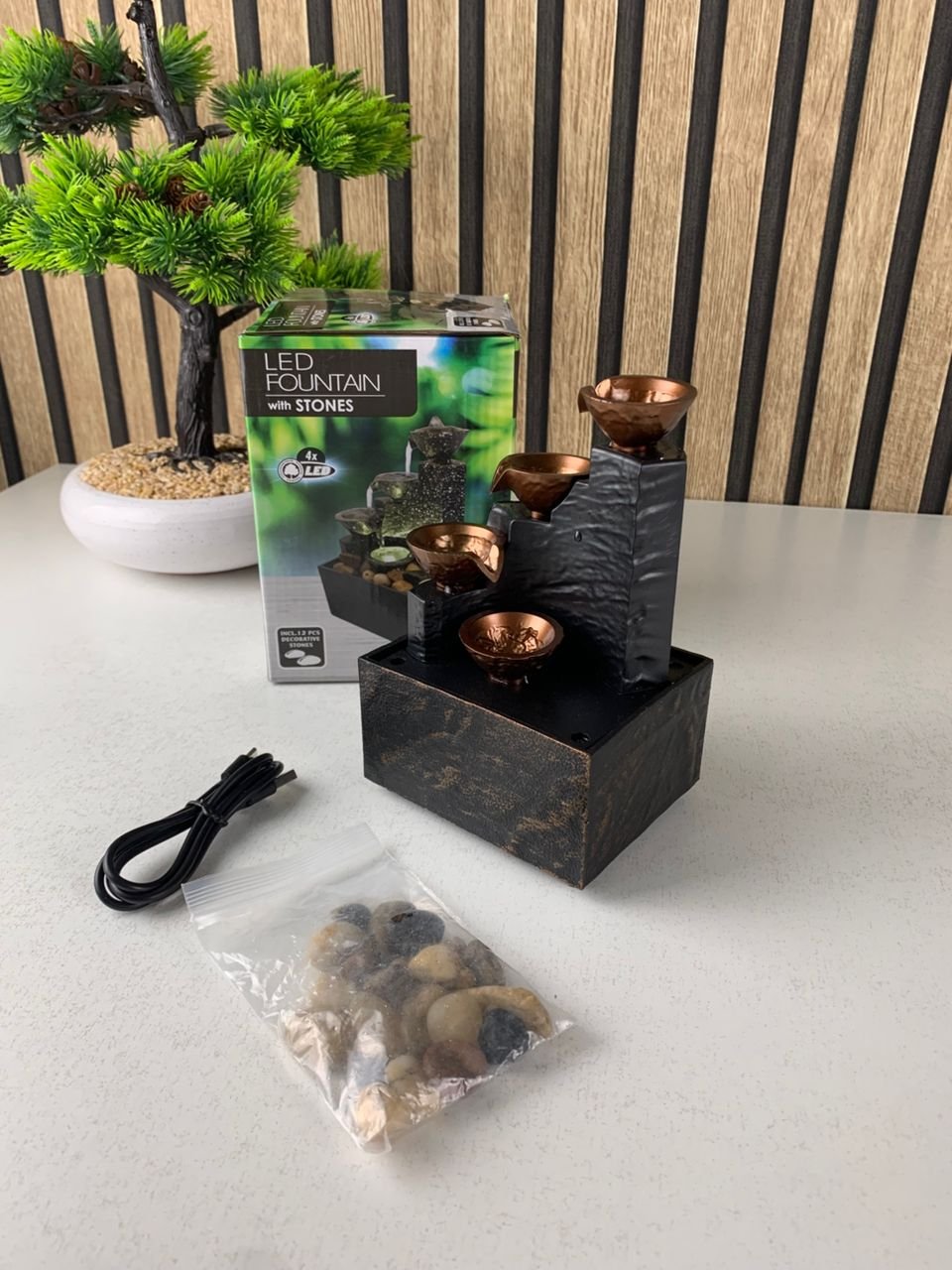 Fontaine d’Intérieur USB Compacte – Élégance Zen & Ambiance Relaxante - الصورة 8