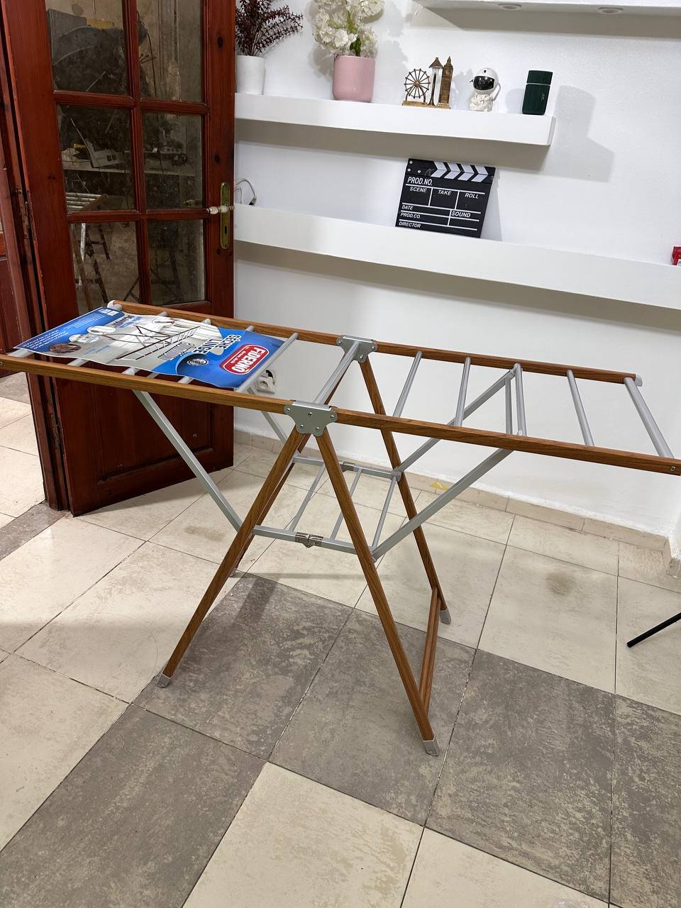 Sèche-Linge Aluminium Pliable à 4 Roues – Design Bois & Séchage Grande Capacité - الصورة 8