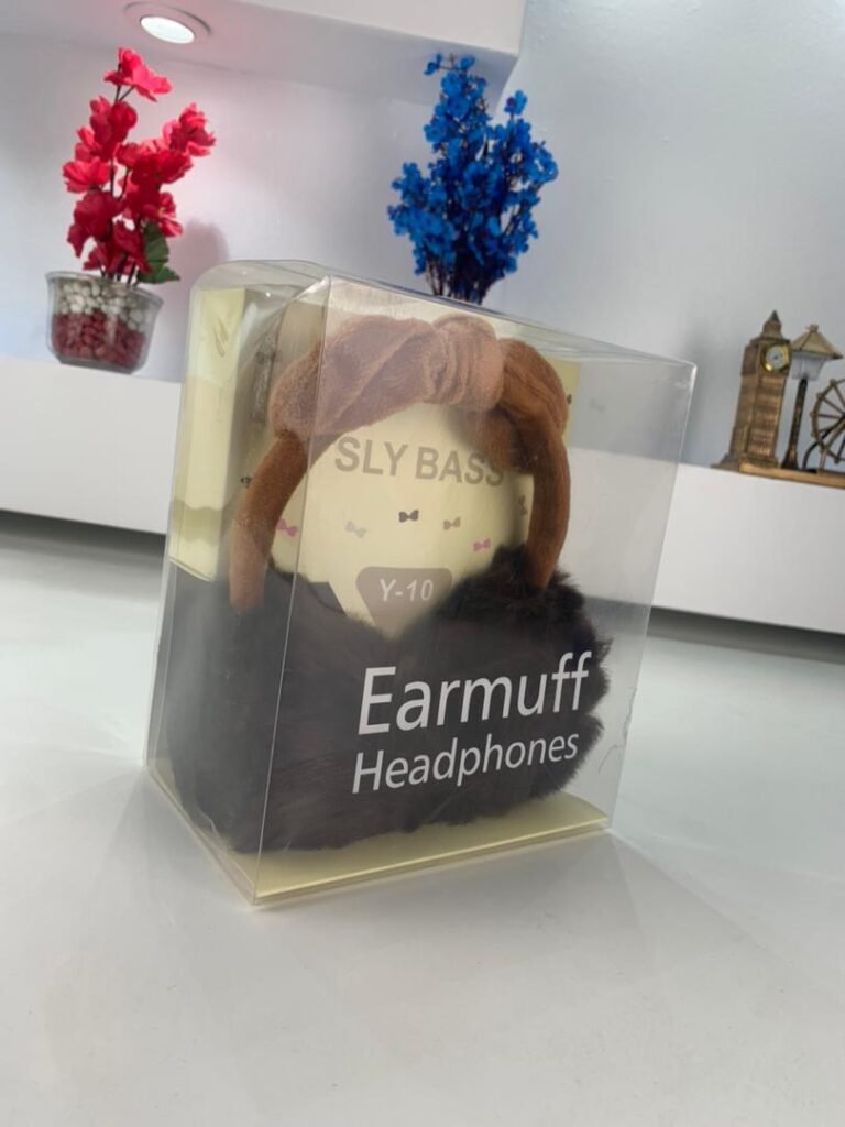 Cache-Oreilles et Casque Audio en Fausse Fourrure – Chaleur, confort et musique en hiver