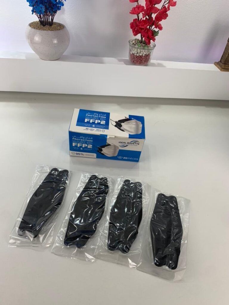 Lot de 20 Bavettes 3D FFP2 à Quatre Couches – Protection maximale avec confort optimal
