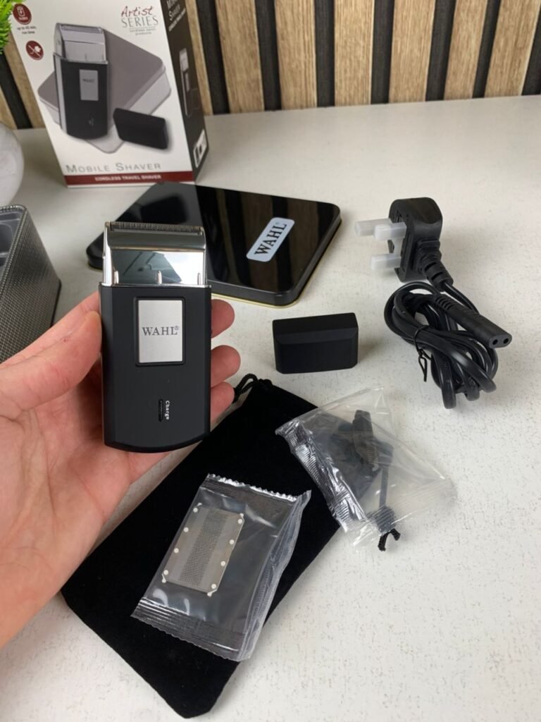 WAHL Rasoir Électrique sans Fil avec Étui de Voyage – La liberté d’une barbe nette, partout