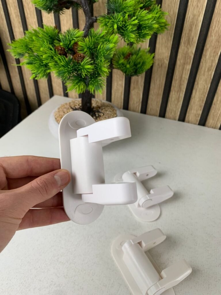 Serrure Anti-Ouverture Bloque-portes et Fenêtres pour Enfants (3 pcs) – Protégez votre enfant, sécurisez votre maison